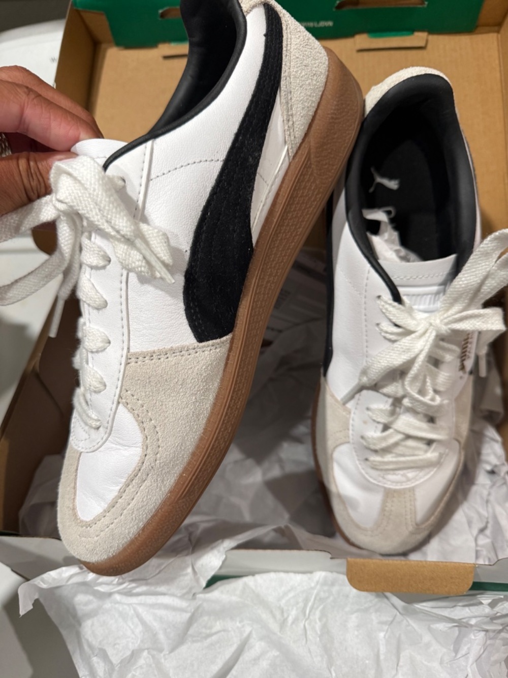 Women’s Palermo pumas - Picture 3 of 3